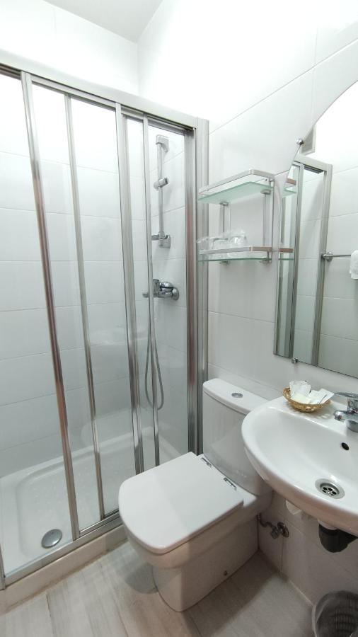 Hostal Aliste Madrid Luaran gambar