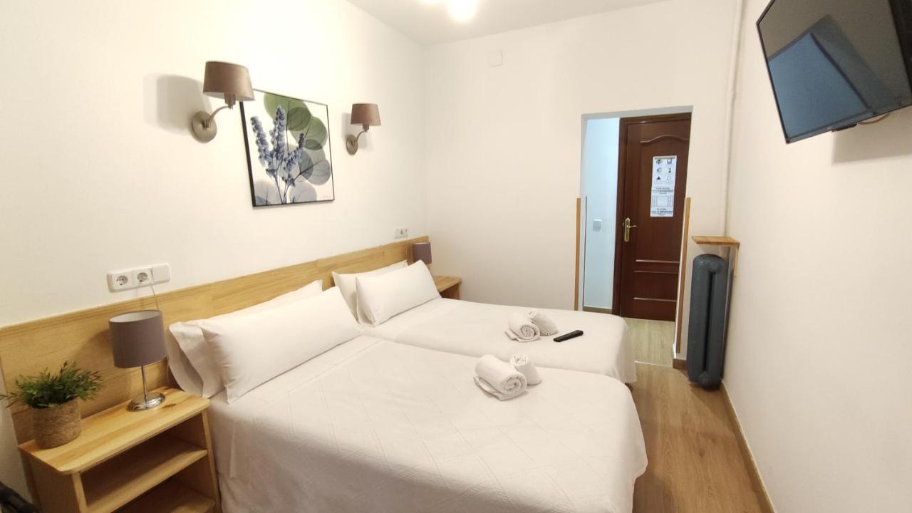 Hostal Aliste Madrid Luaran gambar
