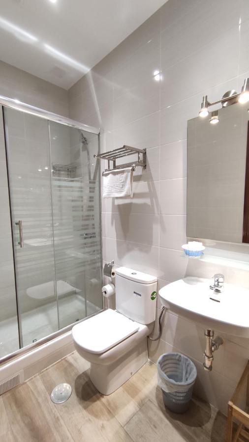 Hostal Aliste Madrid Luaran gambar