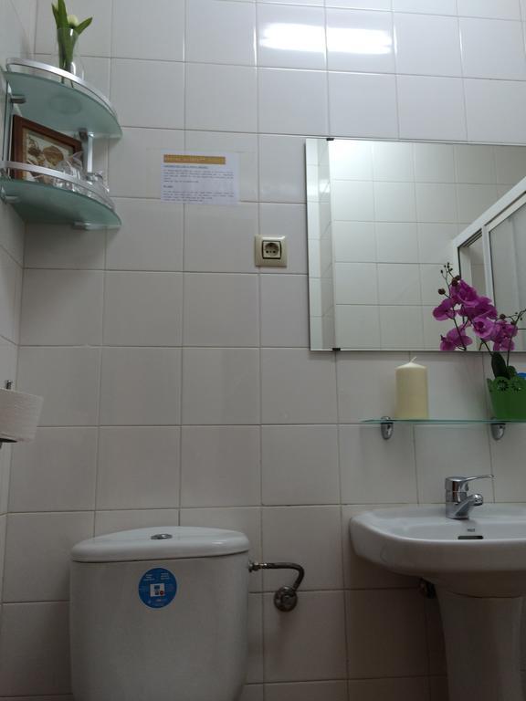 Hostal Aliste Madrid Luaran gambar