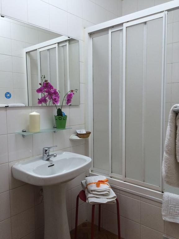 Hostal Aliste Madrid Luaran gambar